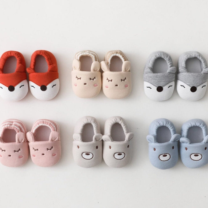 Newborn Winter Booties with Cartoon Animal Pattern